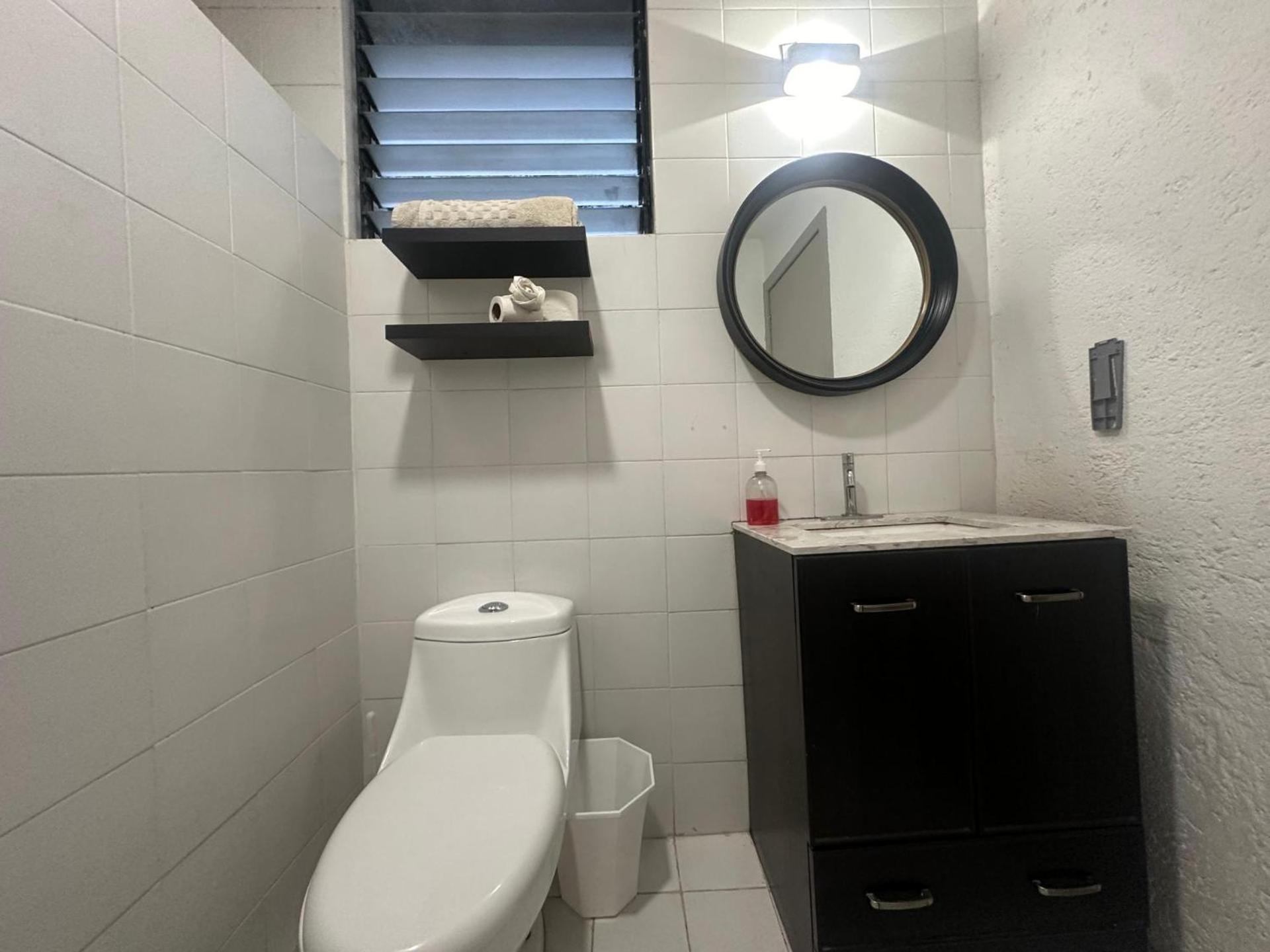 Connected In Roma - 3br- Fast Wifi- Laundry Mexico City
