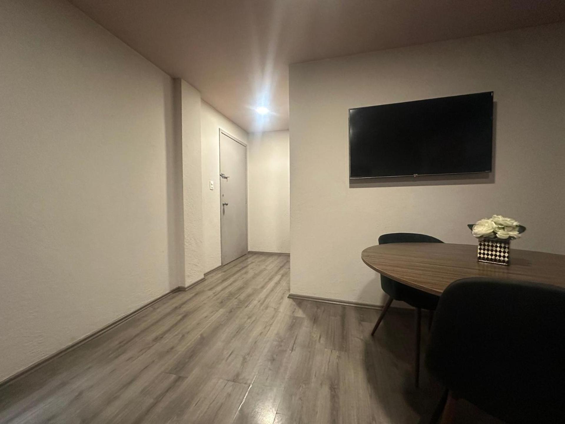 Connected In Roma - 3br- Fast Wifi- Laundry Mexico City